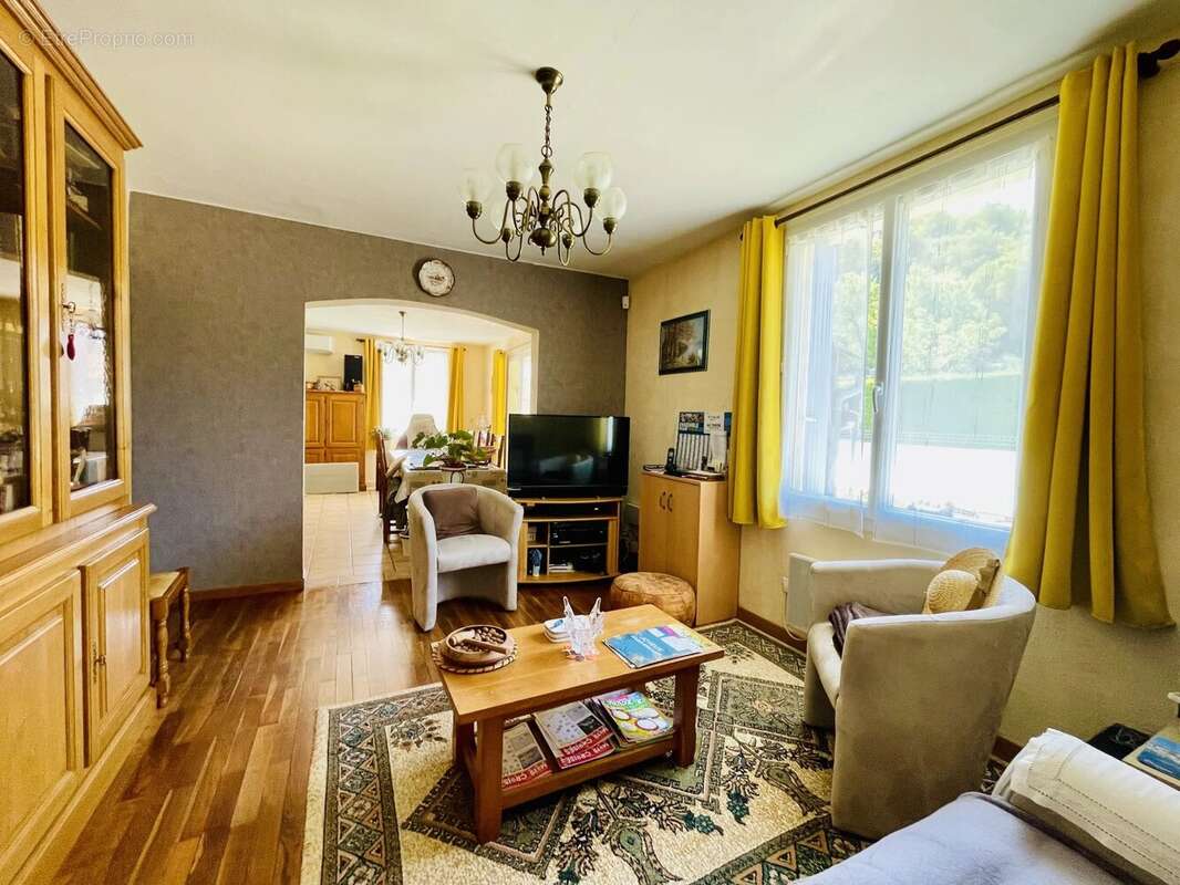 Maison à VAISON-LA-ROMAINE