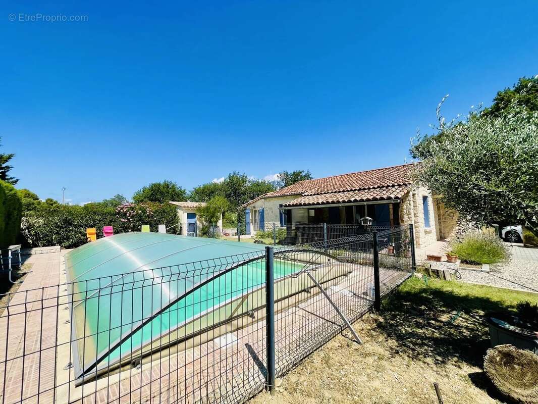 Maison à VAISON-LA-ROMAINE