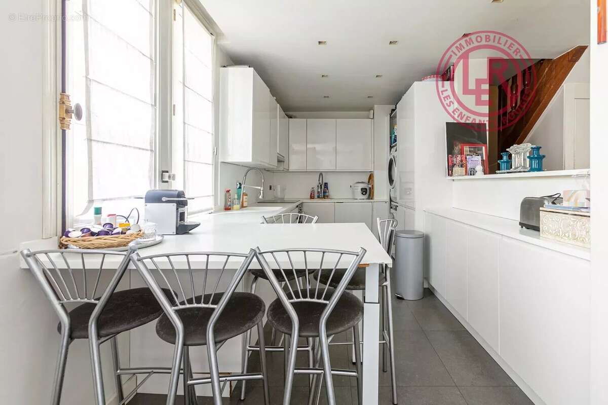 Appartement à PARIS-4E