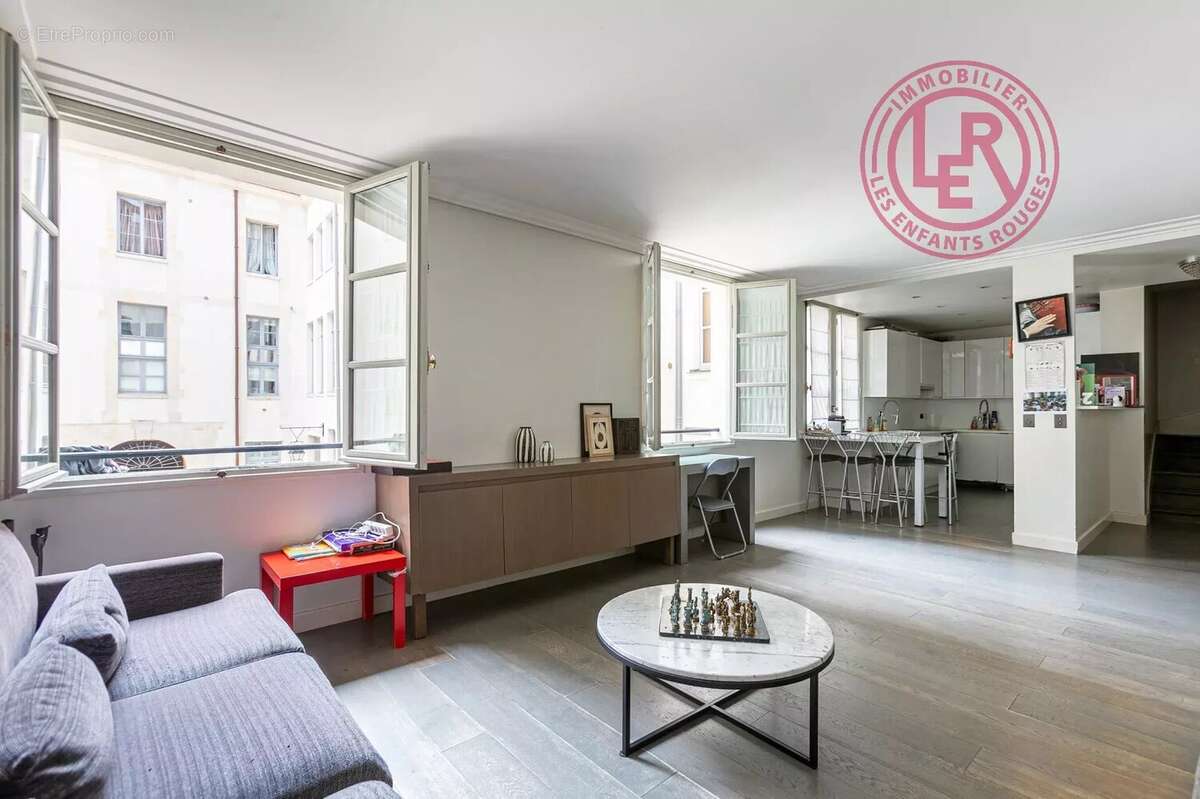 Appartement à PARIS-4E