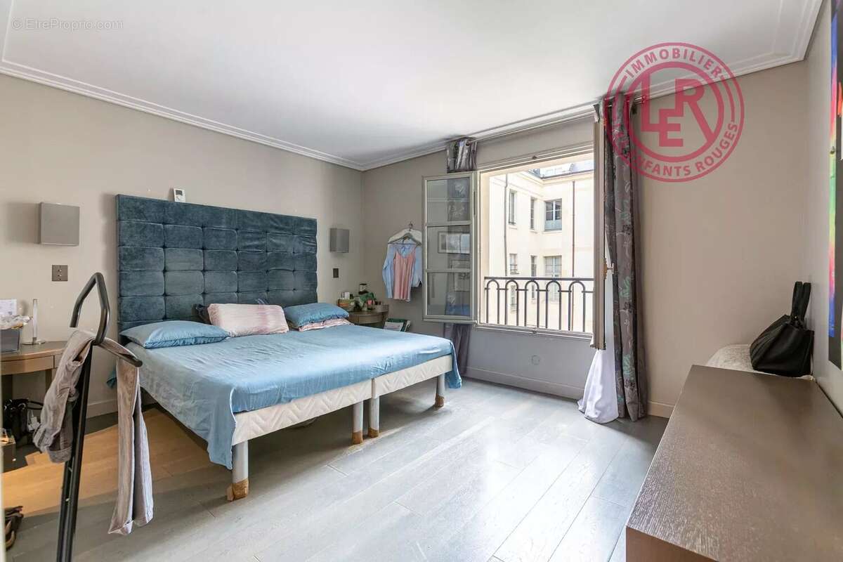 Appartement à PARIS-4E