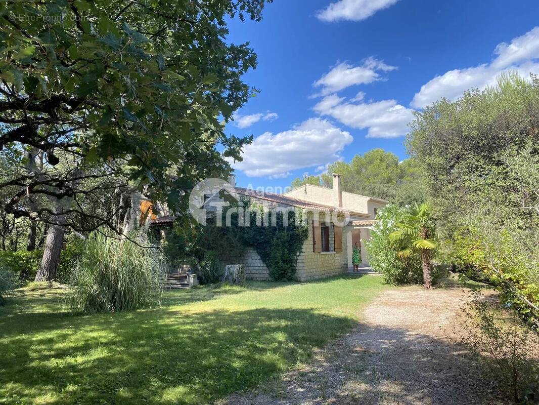 Maison à PERNES-LES-FONTAINES