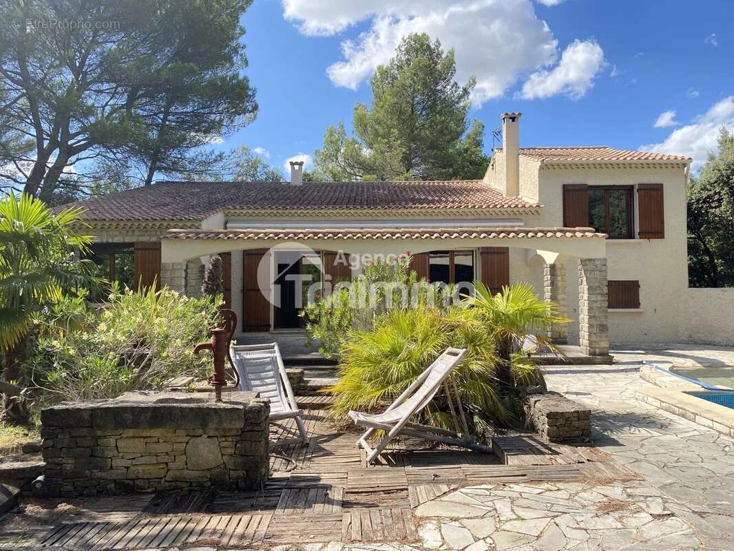 Maison à PERNES-LES-FONTAINES