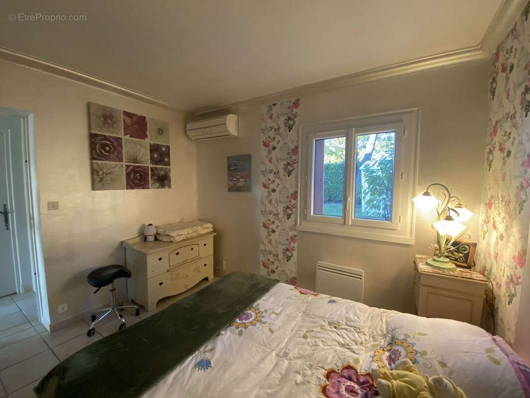 chambre 2 aile gauche - Maison à CAHORS