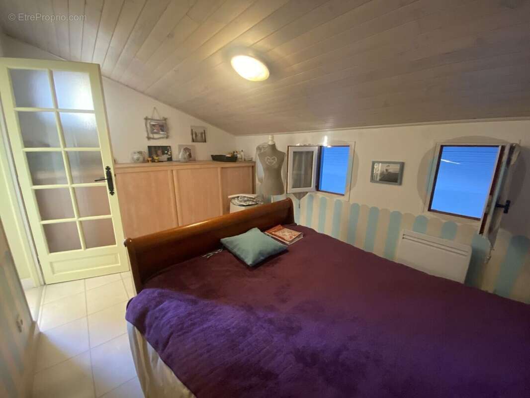 chambre 3 aile gauche - Maison à CAHORS