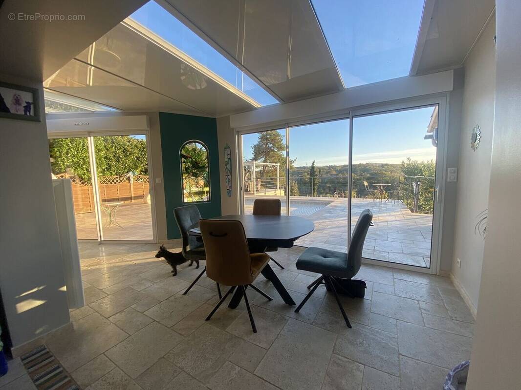 salle à manger aile gauche - Maison à CAHORS