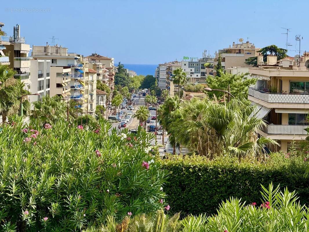 Appartement à LE CANNET