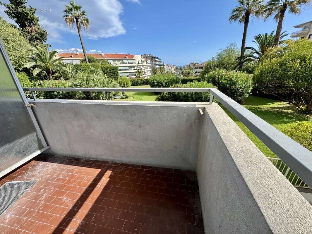 Appartement à LE CANNET