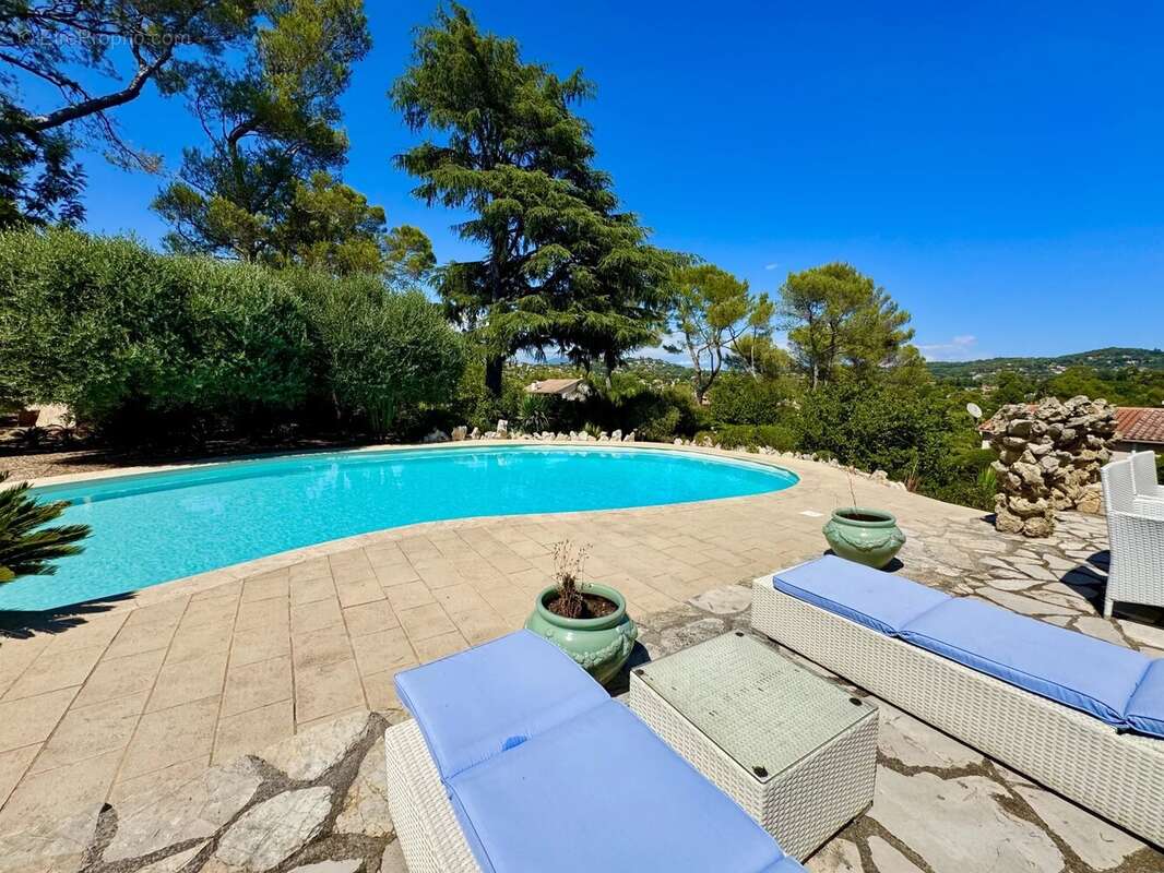 Maison à MOUGINS