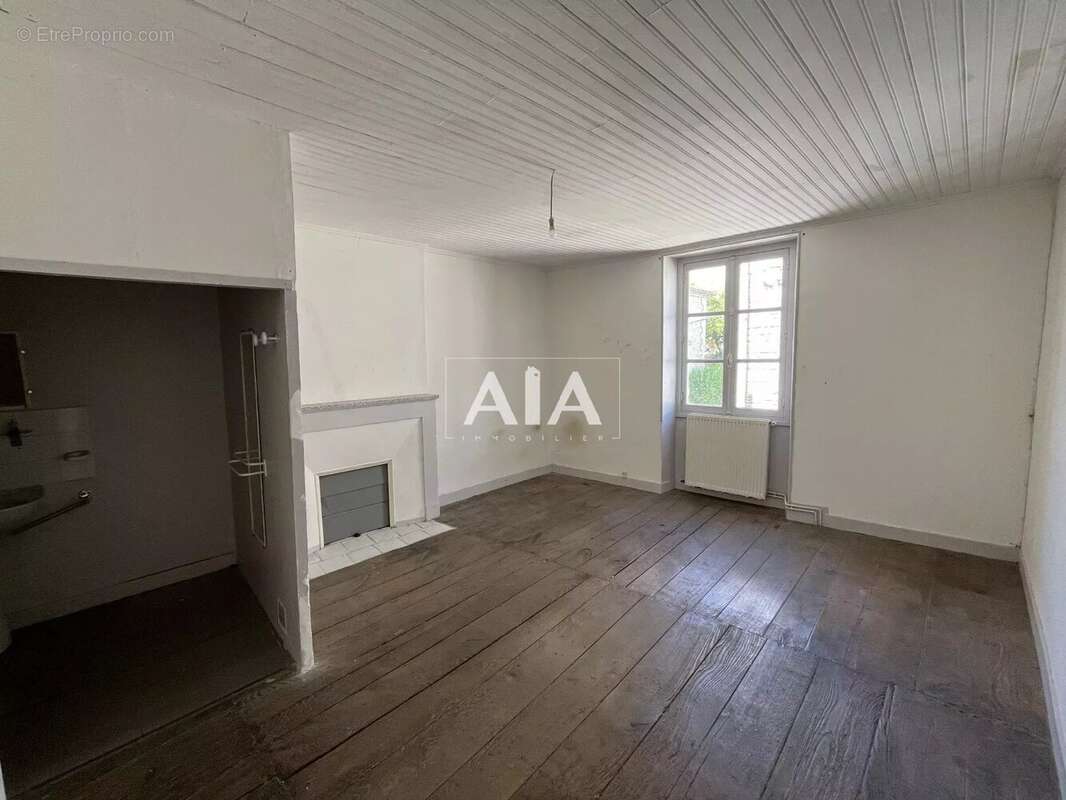 Maison à MAINE-DE-BOIXE