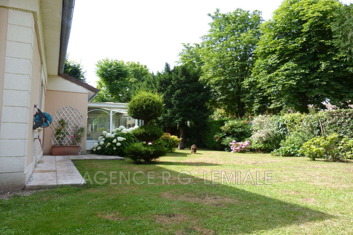 Maison à MAISONS-LAFFITTE