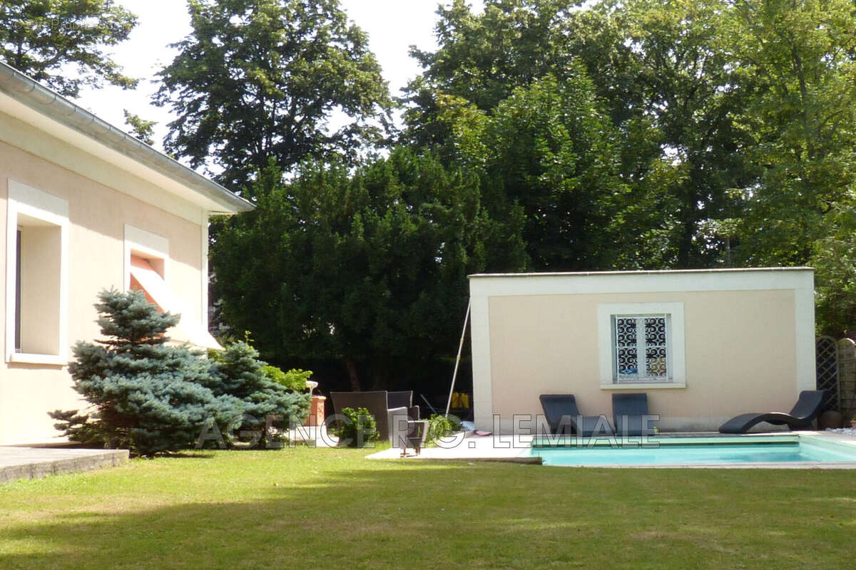 Maison à MAISONS-LAFFITTE
