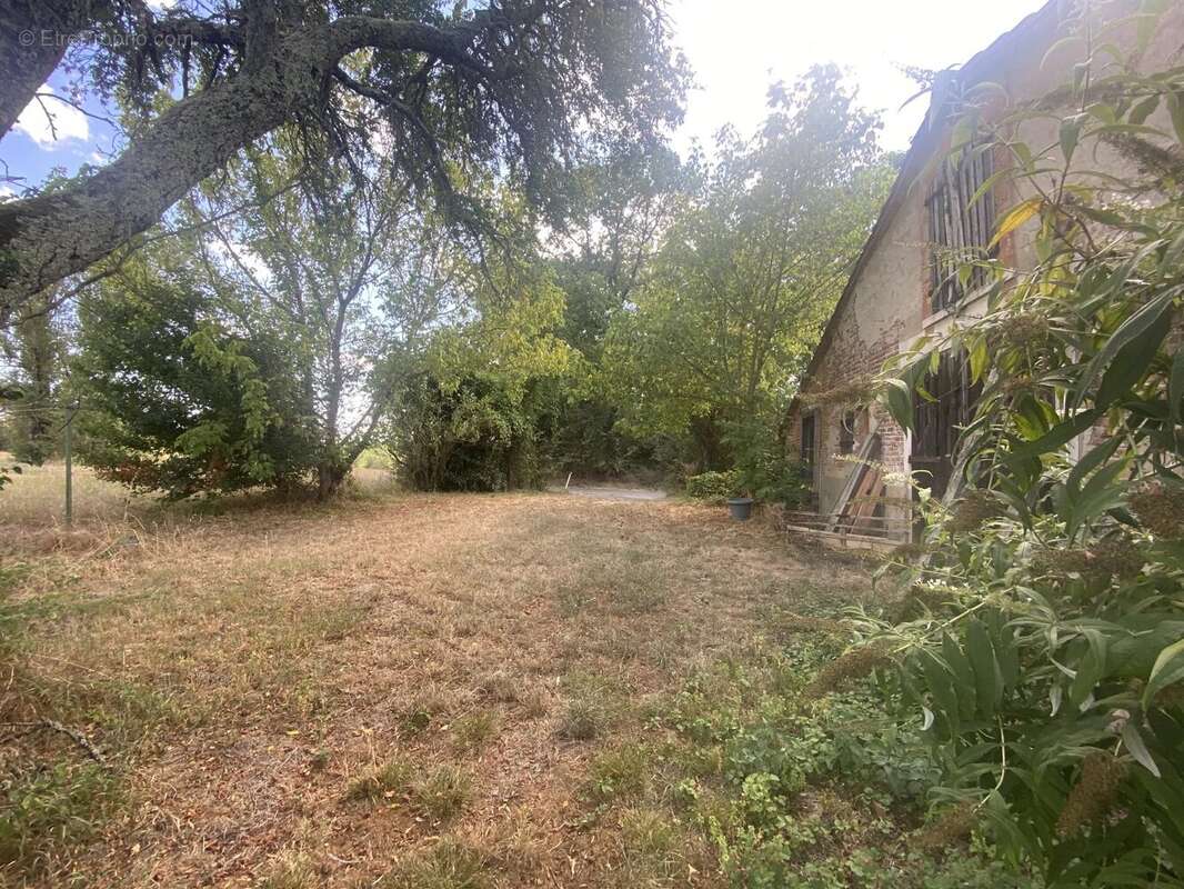 Maison à DREMIL-LAFAGE