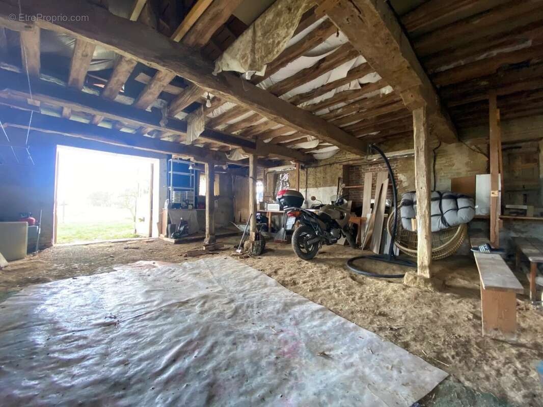 Maison à DREMIL-LAFAGE