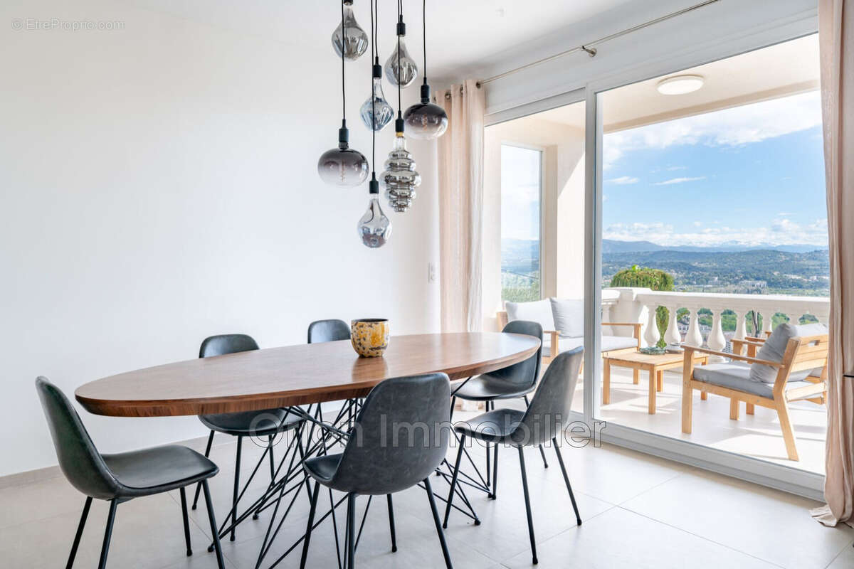 Maison à MANDELIEU-LA-NAPOULE