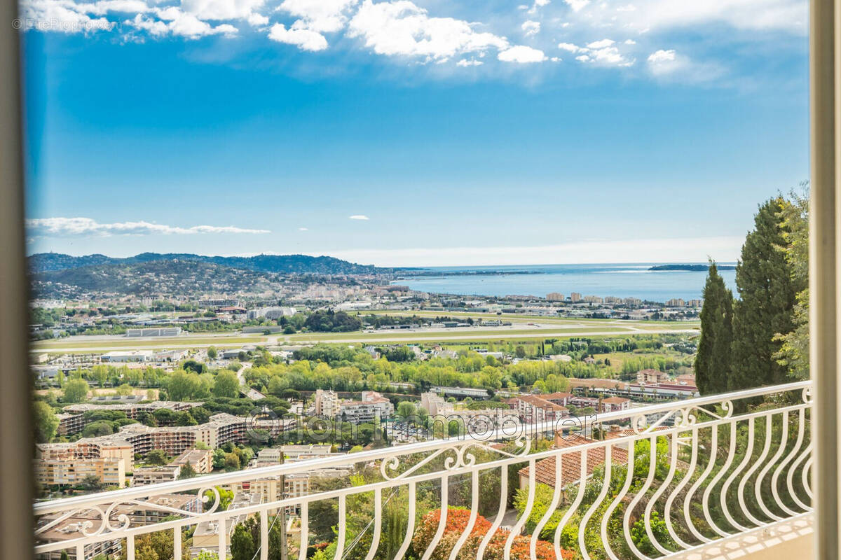 Maison à MANDELIEU-LA-NAPOULE