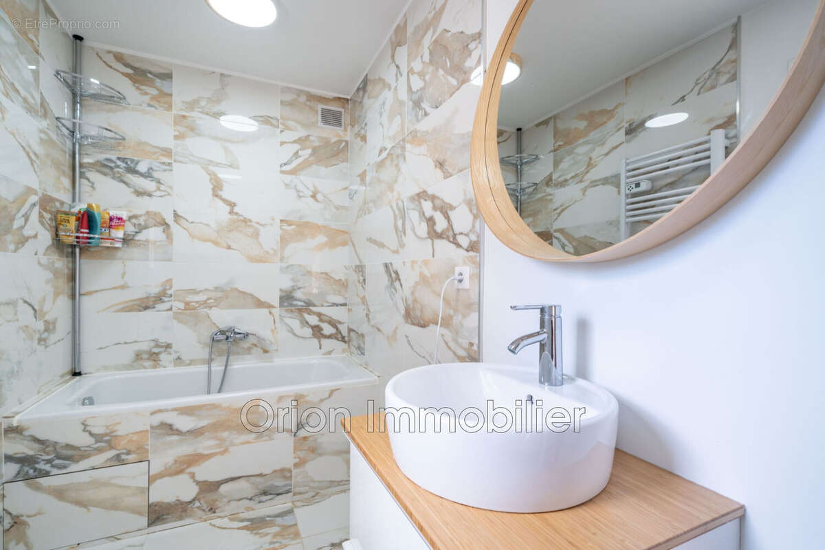 Maison à MANDELIEU-LA-NAPOULE