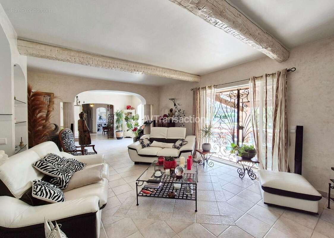 Maison à DRAGUIGNAN