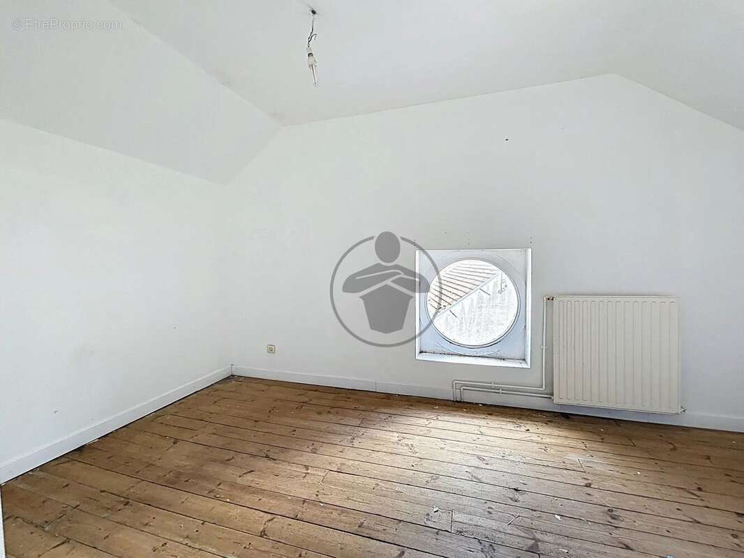 Maison à SAINT-QUENTIN