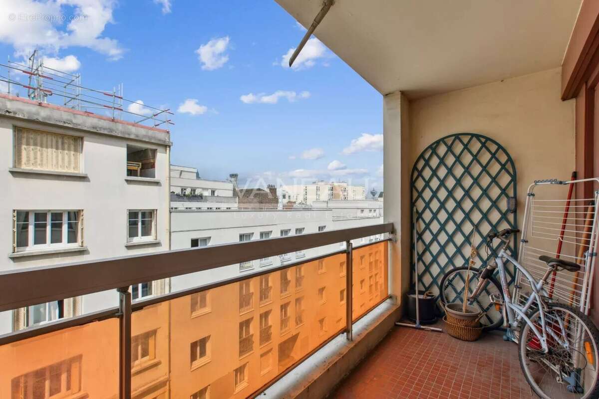 Appartement à PARIS-19E