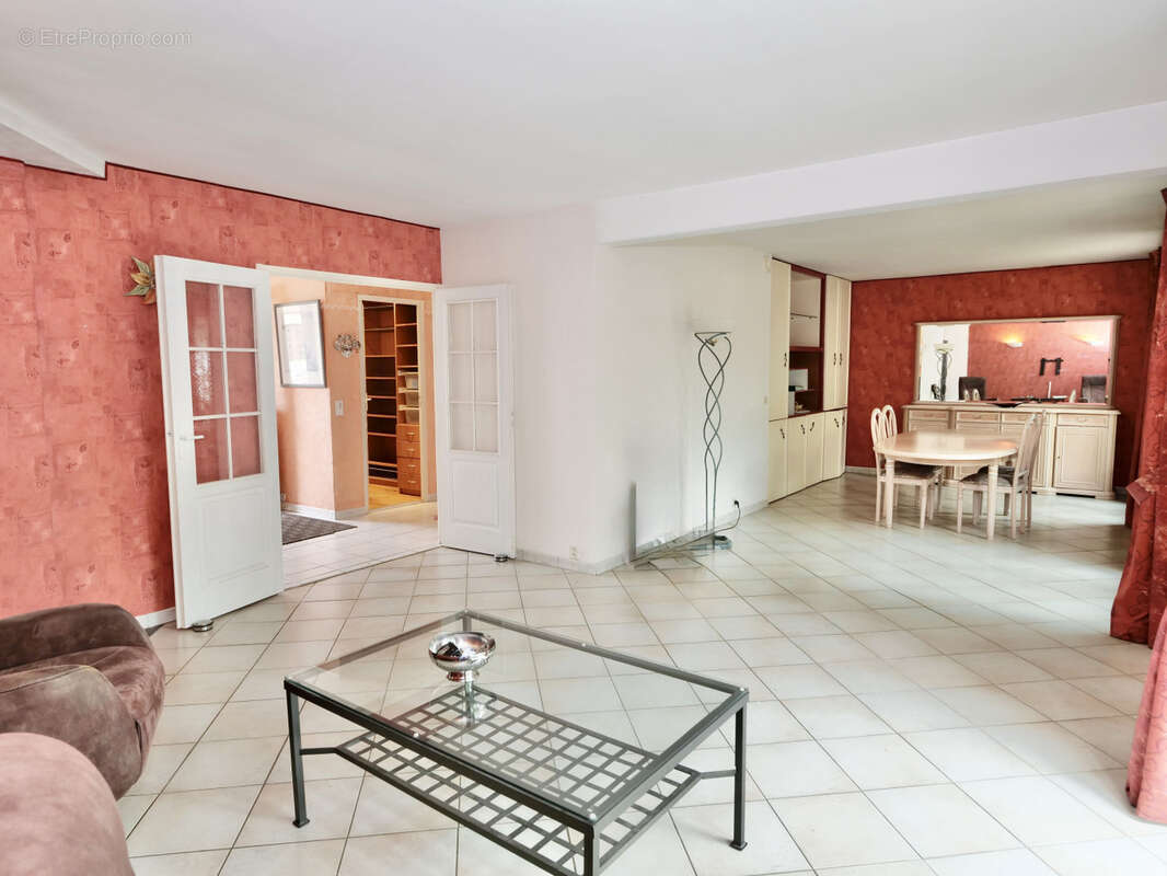 Maison à SIVRY-COURTRY