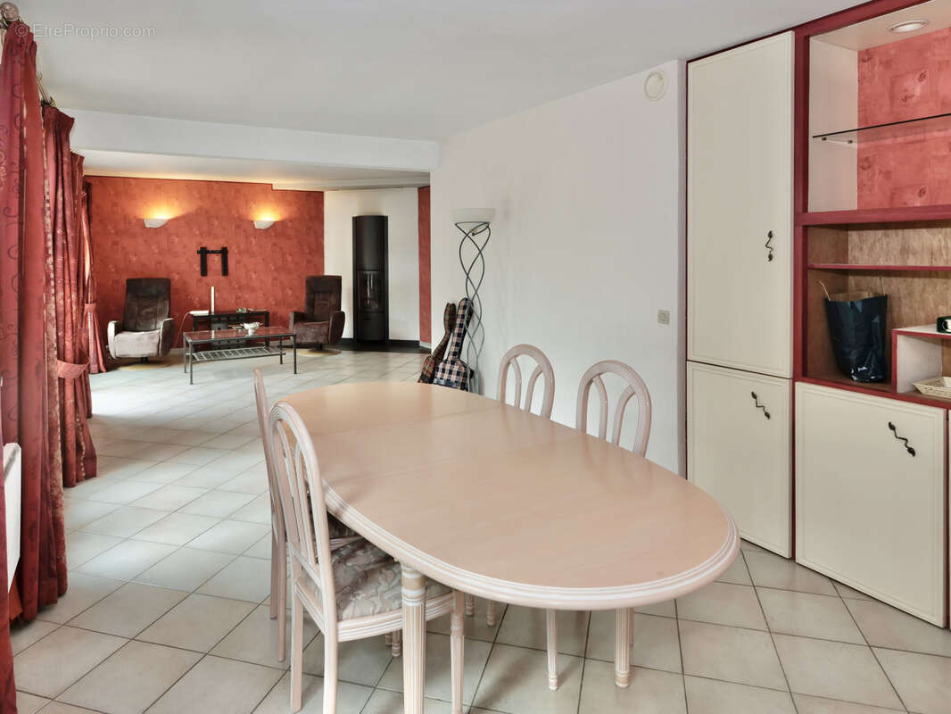 Maison à SIVRY-COURTRY