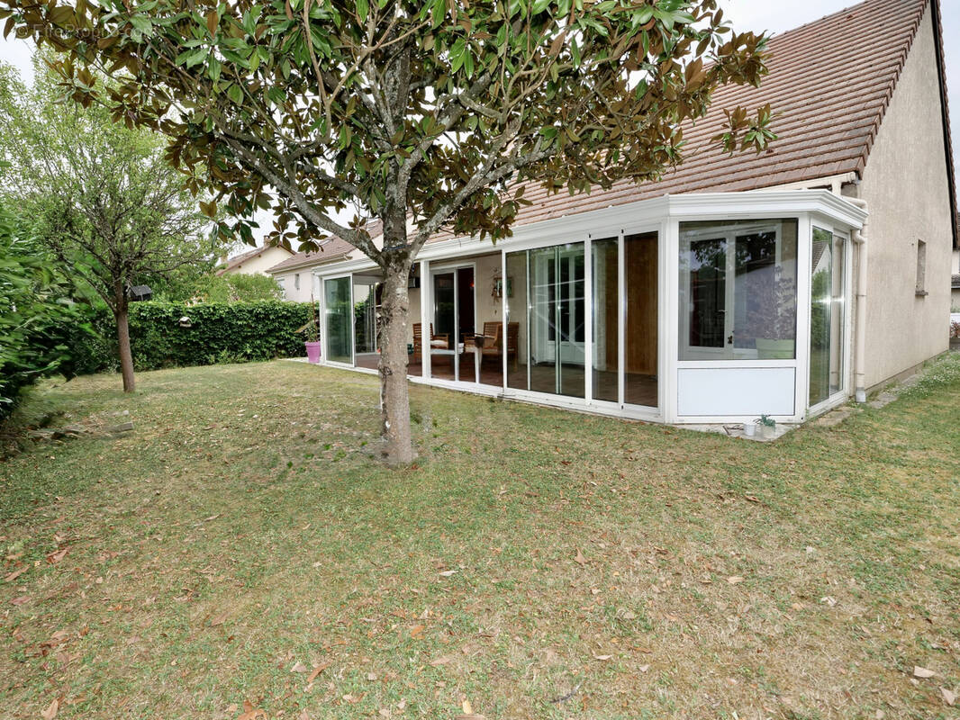 Maison à SIVRY-COURTRY