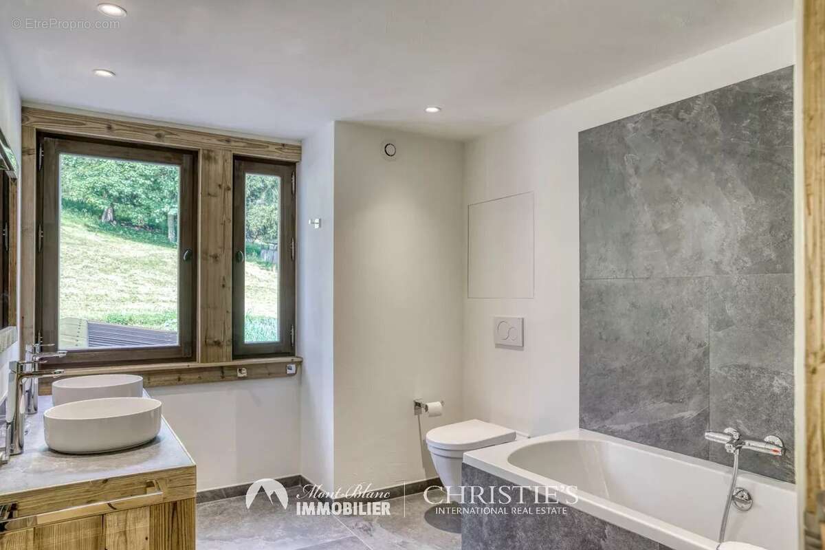 Appartement à SAINT-GERVAIS-LES-BAINS