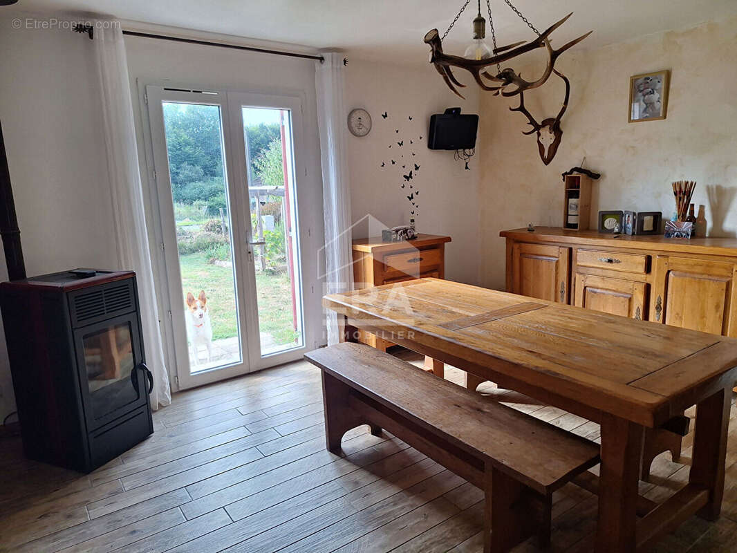 Maison à MONTPON-MENESTEROL