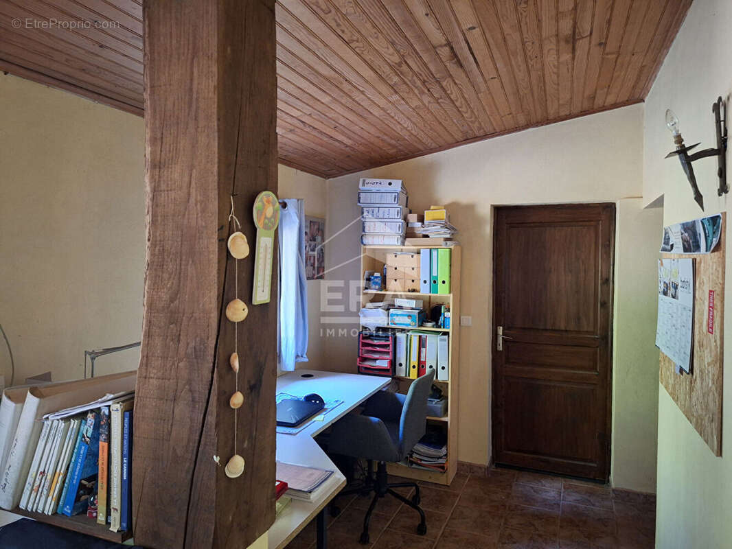 Maison à MONTPON-MENESTEROL