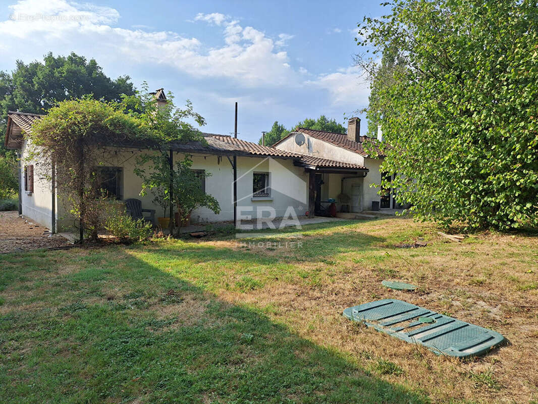 Maison à MONTPON-MENESTEROL