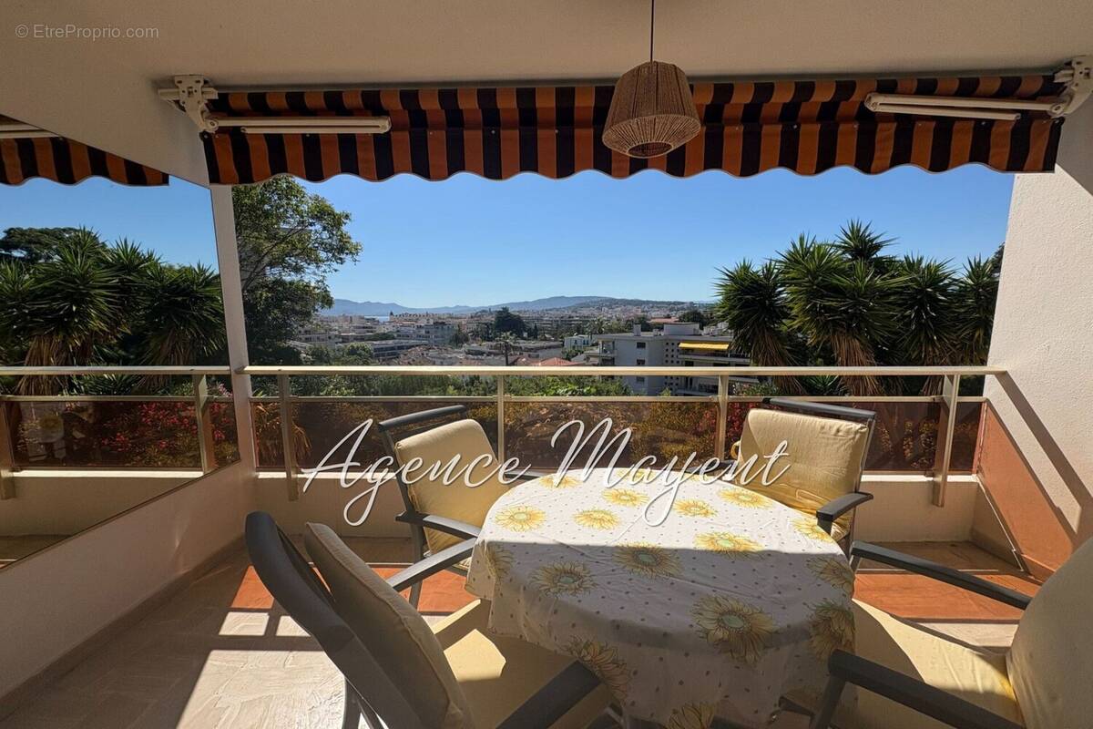 Appartement à CANNES