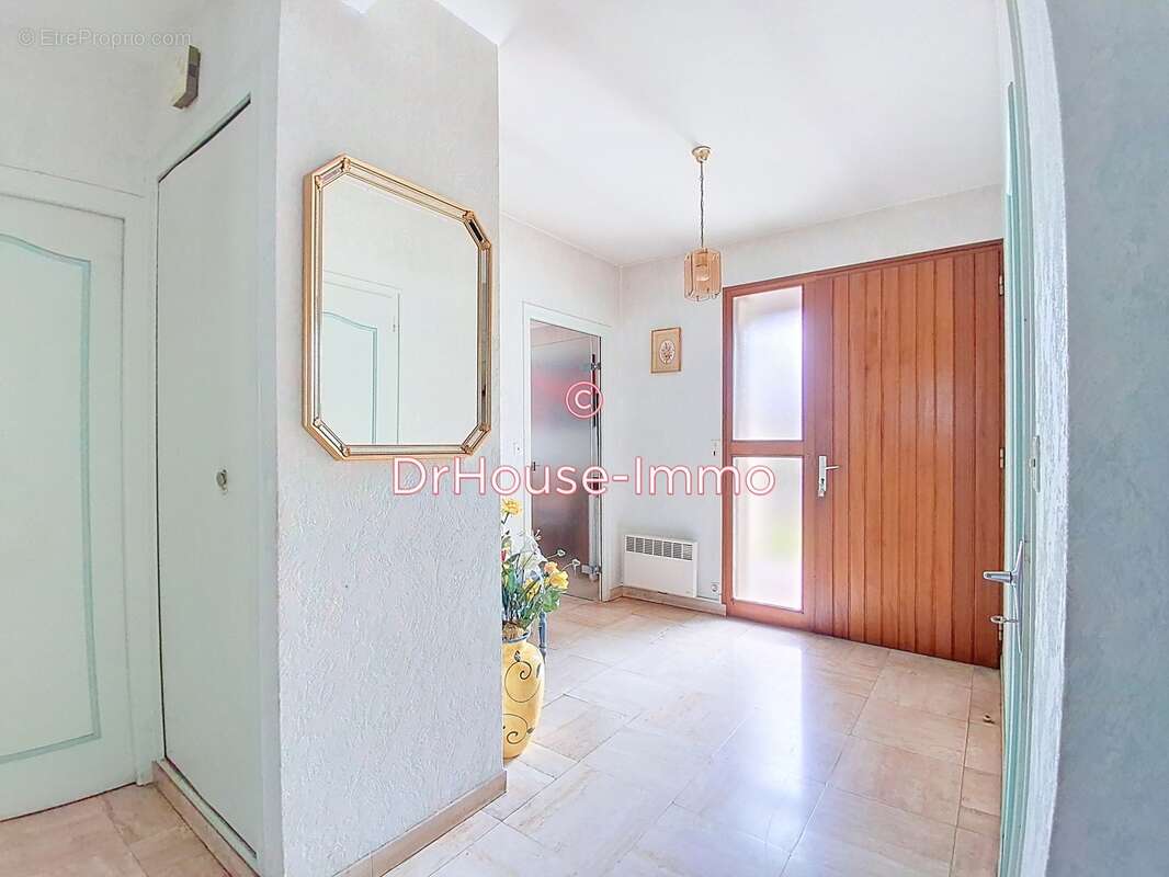 Maison à SAINT-HILAIRE-DU-HARCOUET