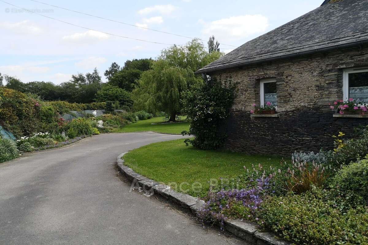 Maison à SAINT-IGEAUX