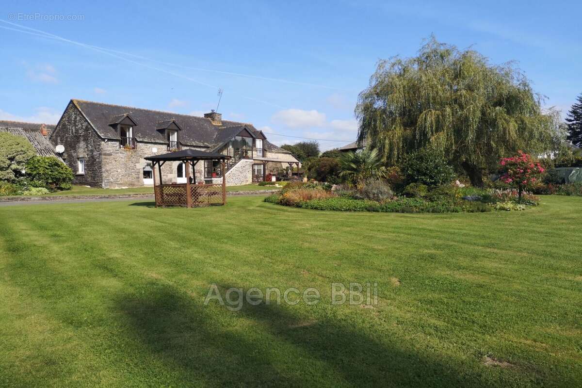 Maison à SAINT-IGEAUX