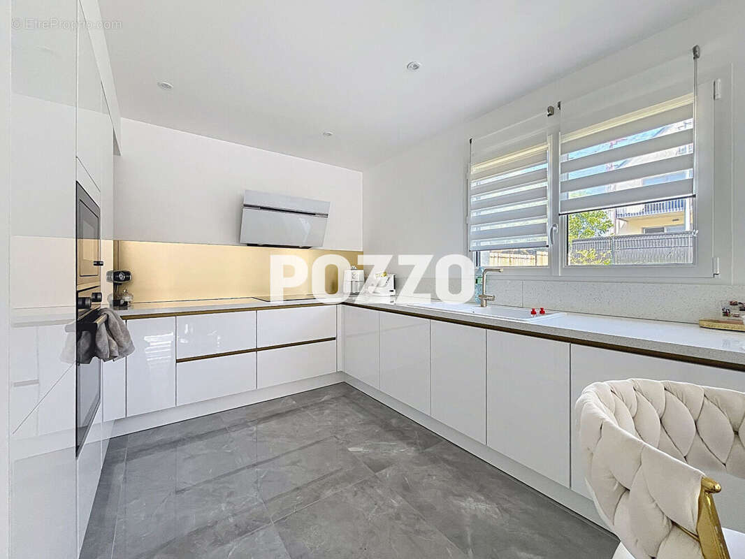 Maison à OUISTREHAM