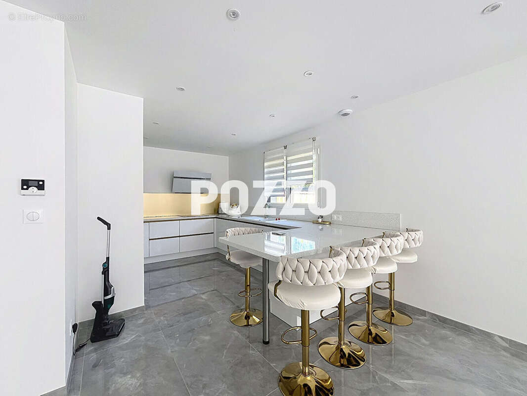 Maison à OUISTREHAM