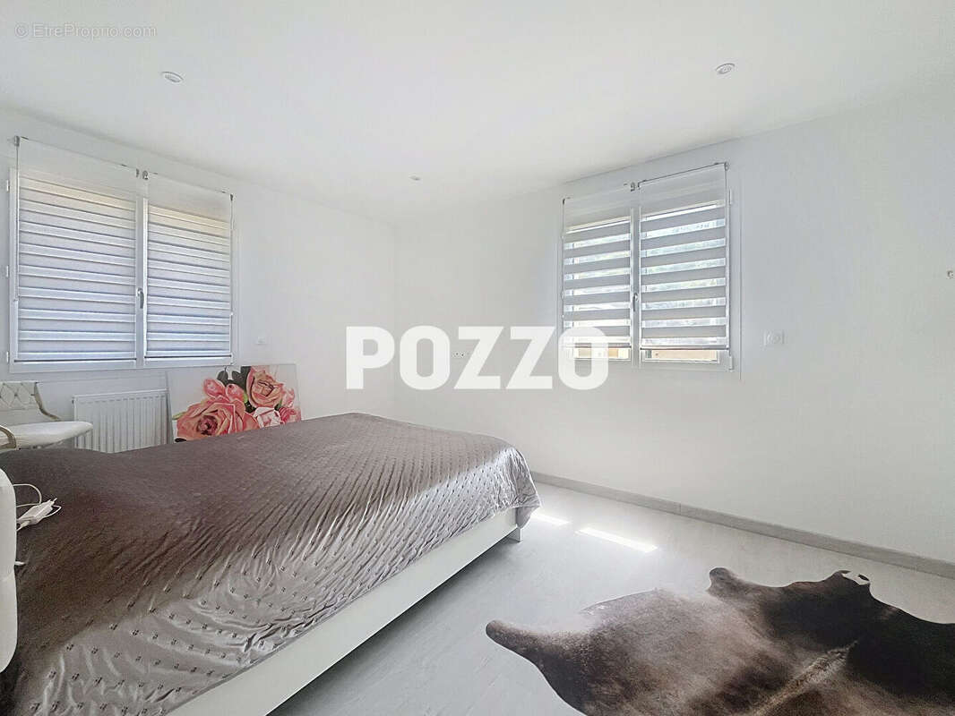 Maison à OUISTREHAM