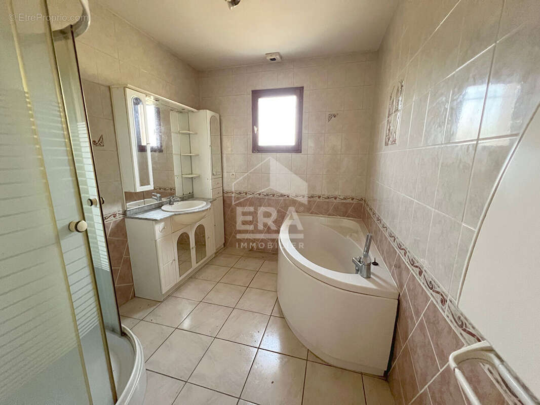 Maison à ARC-LES-GRAY