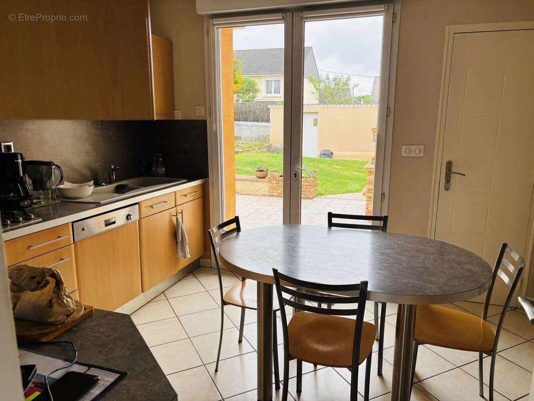 Maison à SAINT-JEAN-SUR-MAYENNE