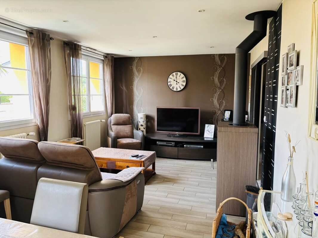 Maison à SAINT-JEAN-SUR-MAYENNE