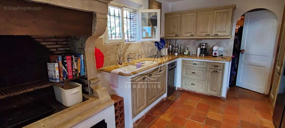 Maison à PLAN-DE-LA-TOUR