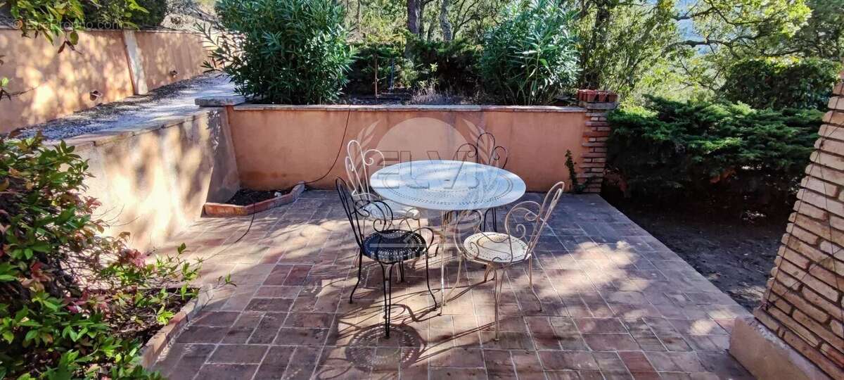 Maison à PLAN-DE-LA-TOUR