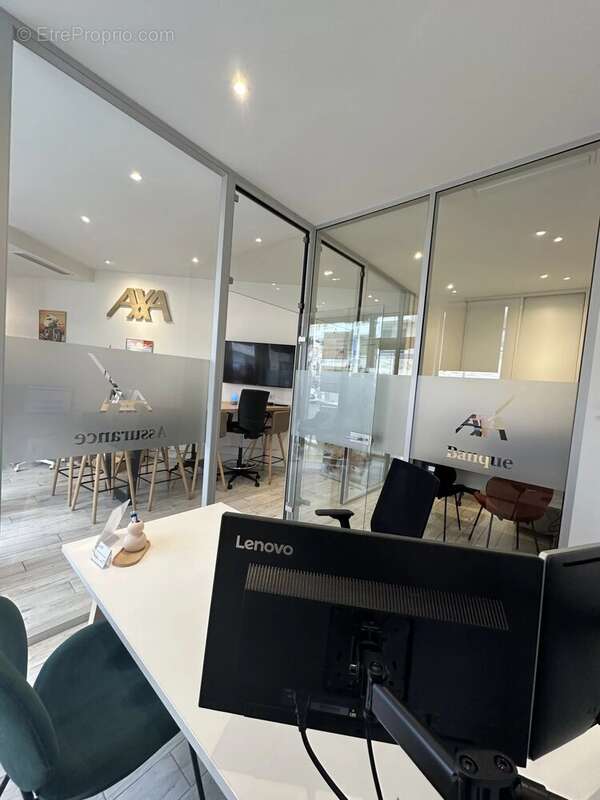 Commerce à SAINT-LAURENT-DU-VAR