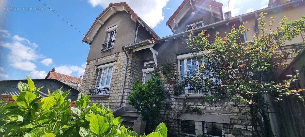 Maison à MANTES-LA-VILLE