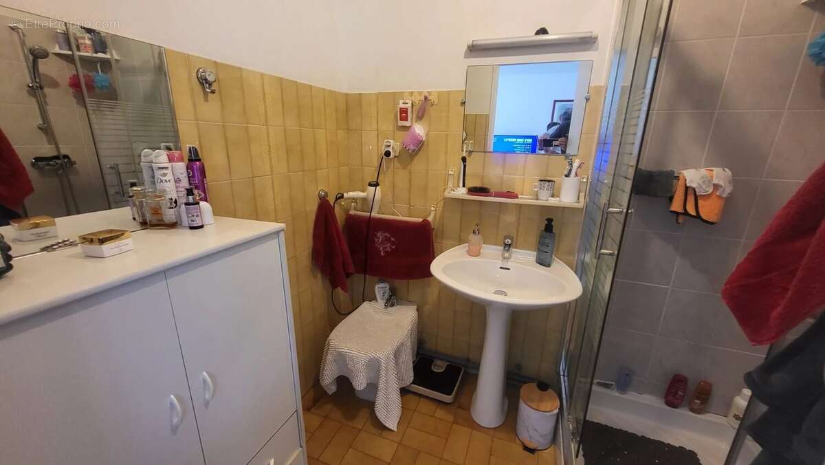 Appartement à VALLAURIS