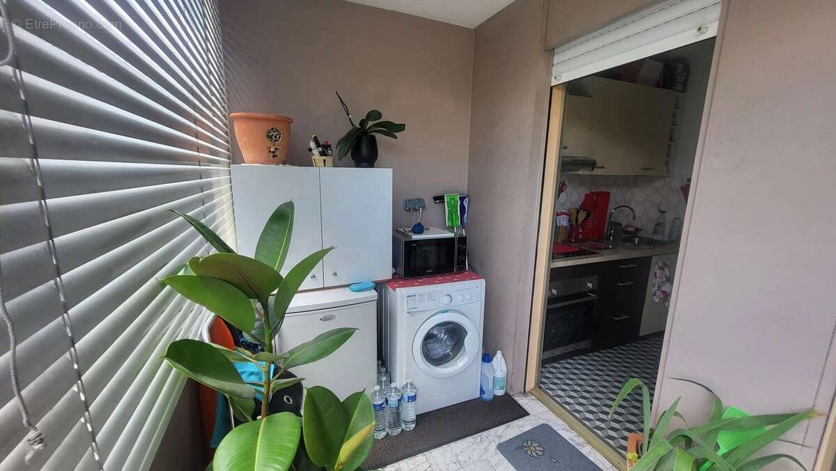 Appartement à VALLAURIS