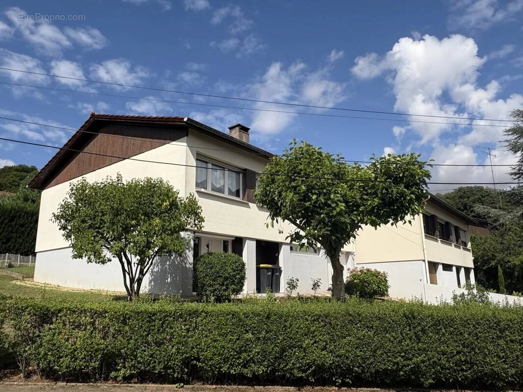 Maison à CHATEL-SAINT-GERMAIN