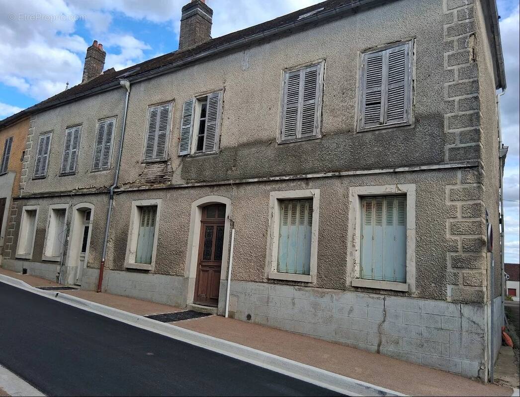 Maison à ERVY-LE-CHATEL