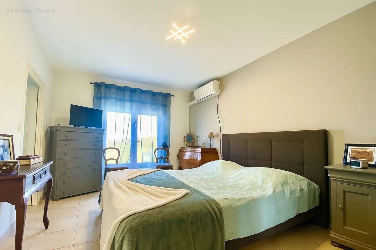 Maison à SAINTE-LIVRADE-SUR-LOT